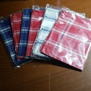 6 New cloth napkins